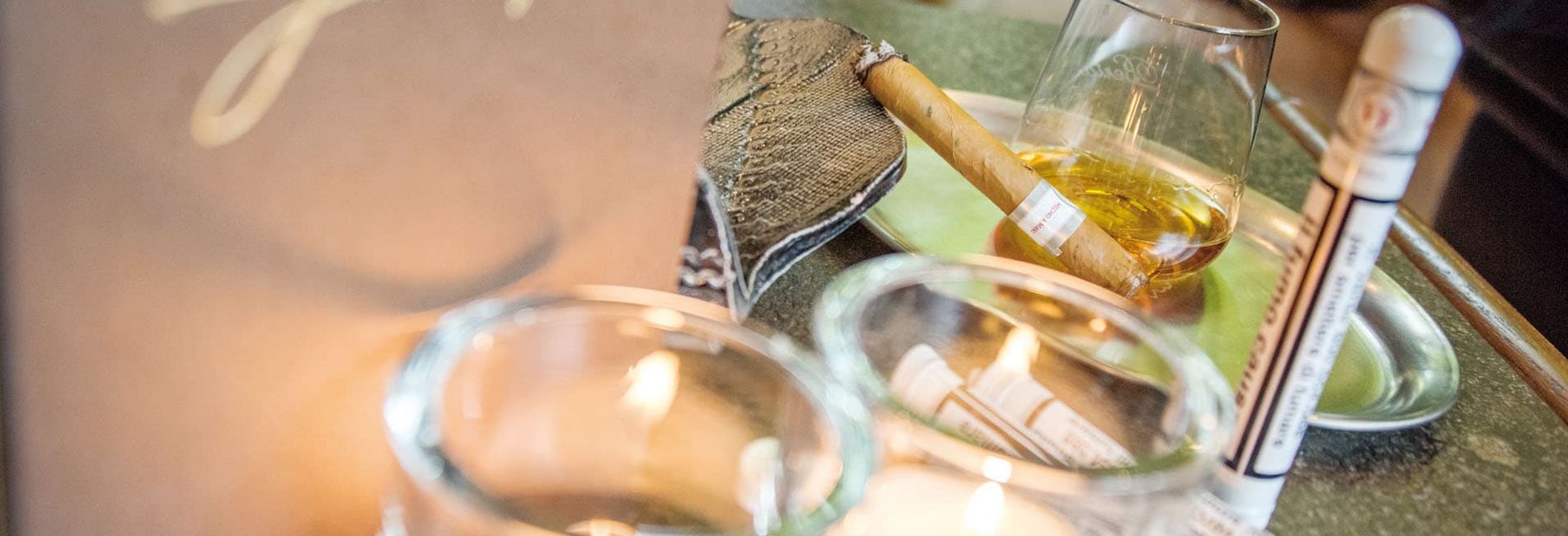 Dettaglio elegante dell'ambiente hotel Vier Jahreszeiten a Naturno Dettaglio elegante dell'ambiente hotel Vier Jahreszeiten a Naturno