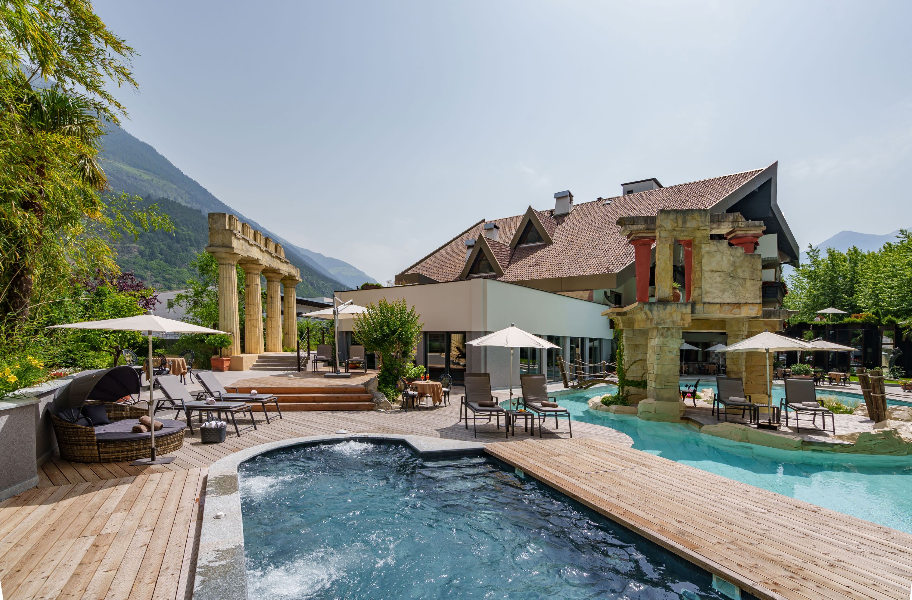 Sensational Pools & Garden Bathing World in South Tyrol 🏊 | Pure
